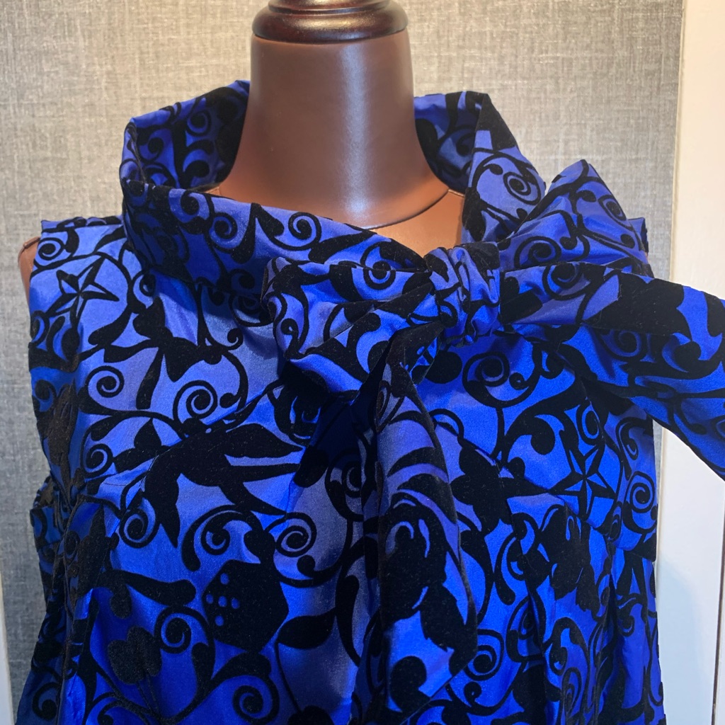 Love Moschino Dress, Stand Collar With Bow-Knot